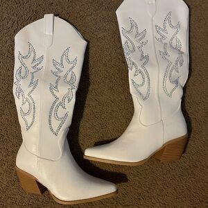 White Western Boots with Silver Embellishments
